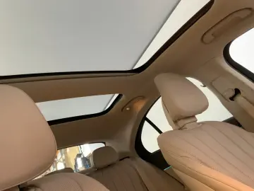 MERCEDES-BENZ E 300 e Limo EXCLUSIVE Pano HUD AHK AI…