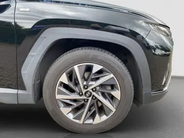 HYUNDAI TUCSON TREND MILD-HYBRID 4WD -LED NAVI