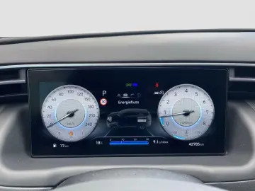 HYUNDAI TUCSON TREND MILD-HYBRID 4WD -LED NAVI