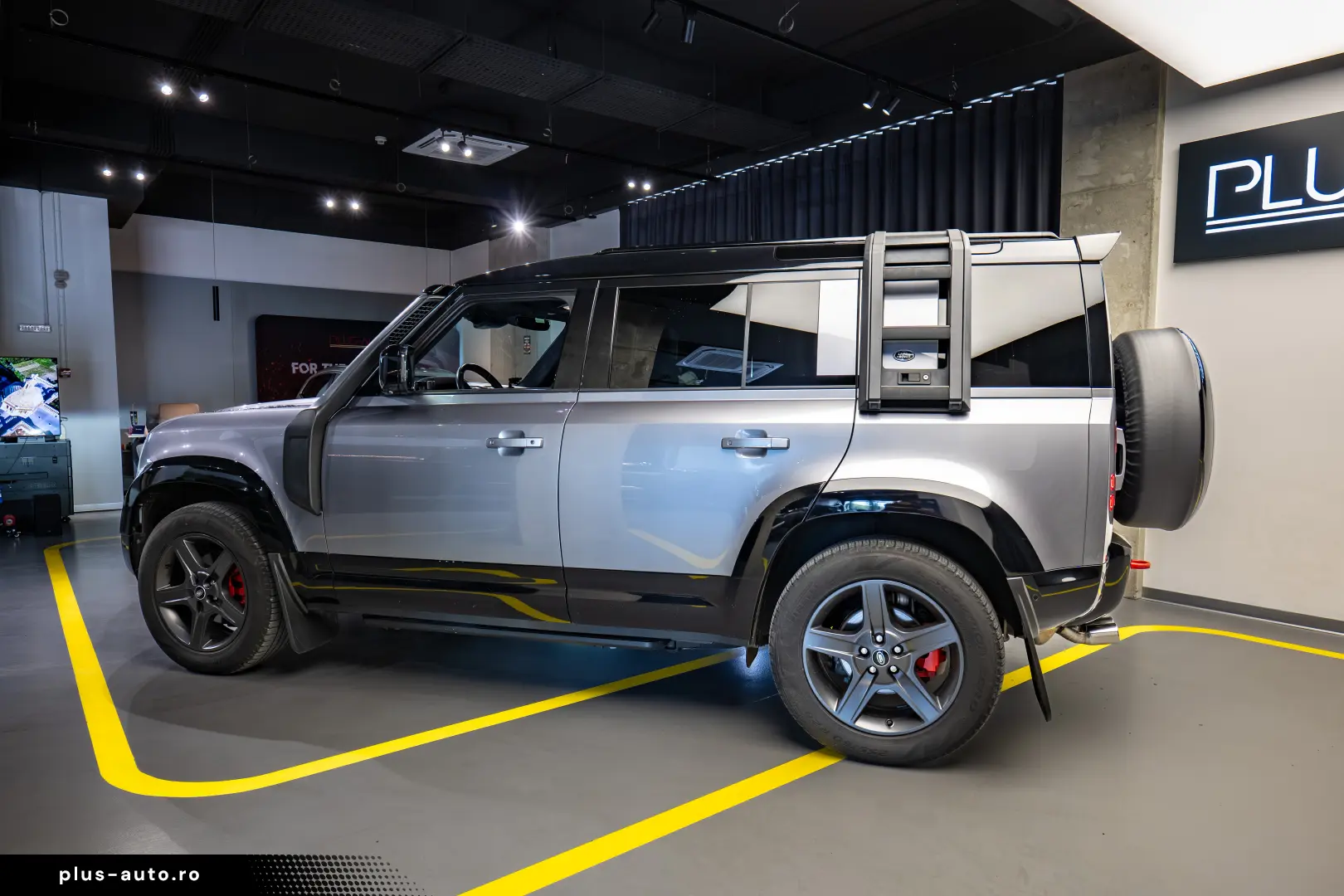Land Rover Defender 110 X-Dynamic SE