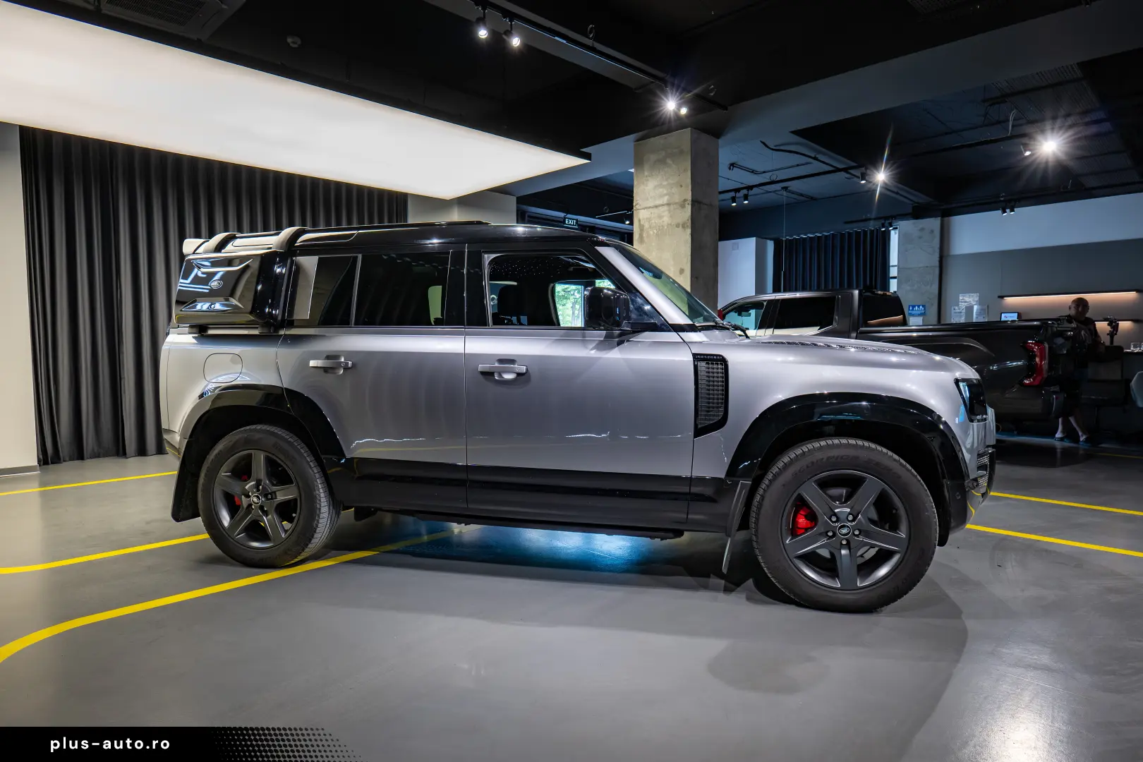 Land Rover Defender 110 X-Dynamic SE