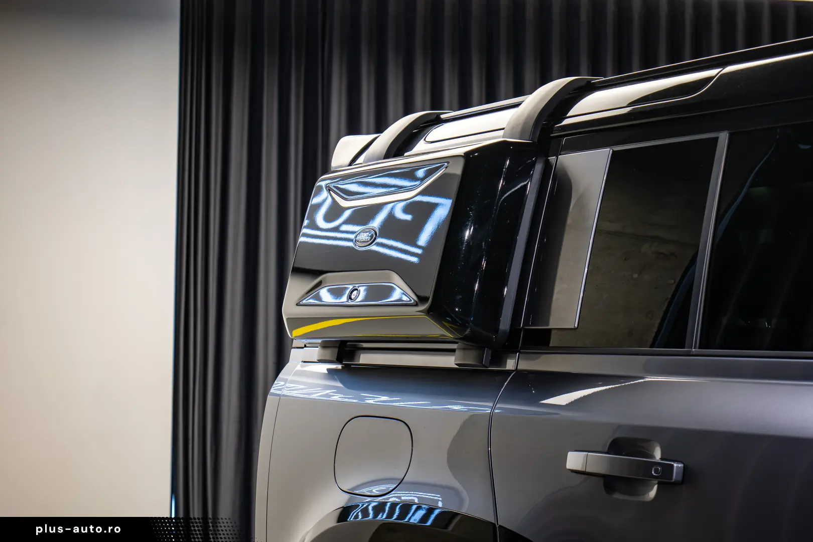 Land Rover Defender 110 X-Dynamic SE