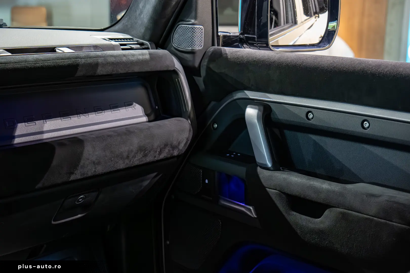 Land Rover Defender 110 X-Dynamic SE