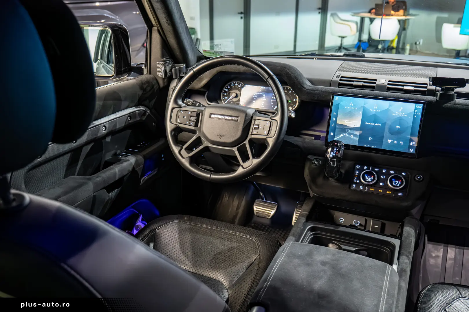 Land Rover Defender 110 X-Dynamic SE