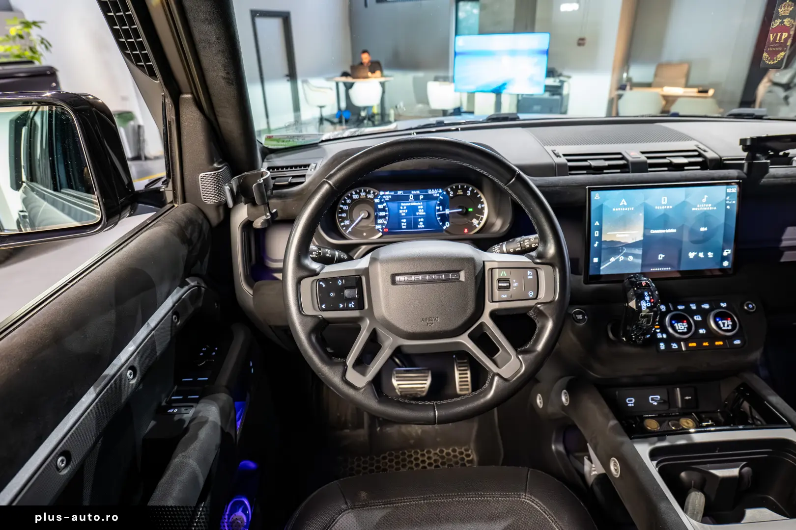 Land Rover Defender 110 X-Dynamic SE