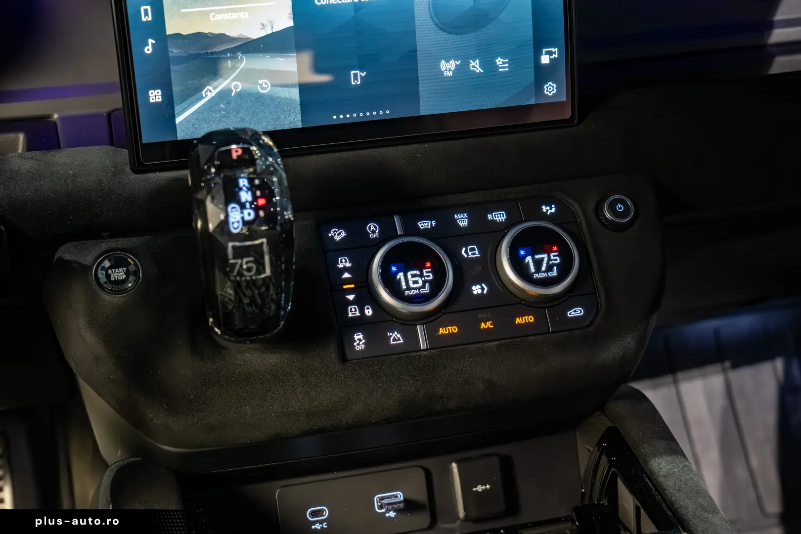 Land Rover Defender 110 X-Dynamic SE