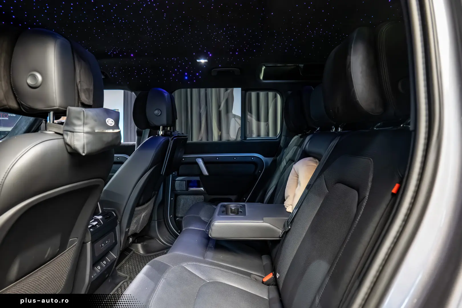 Land Rover Defender 110 X-Dynamic SE