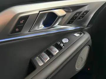 BMW XM 50e DA Prof PA  HuD H K