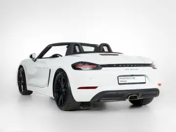 PORSCHE 718 Boxster - CarPlay - Navi - ACC - Lederpaket