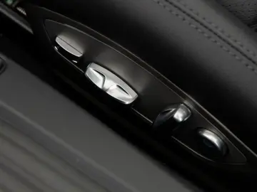 PORSCHE 718 Boxster - CarPlay - Navi - ACC - Lederpaket