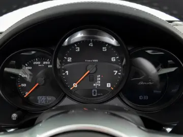 PORSCHE 718 Boxster - CarPlay - Navi - ACC - Lederpaket