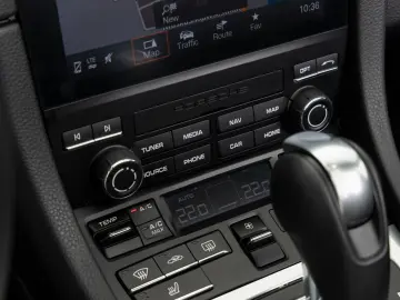 PORSCHE 718 Boxster - CarPlay - Navi - ACC - Lederpaket