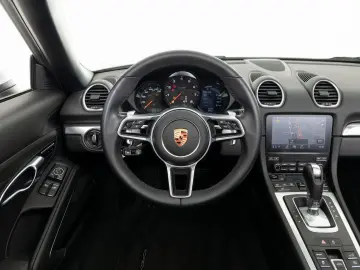 PORSCHE 718 Boxster - CarPlay - Navi - ACC - Lederpaket
