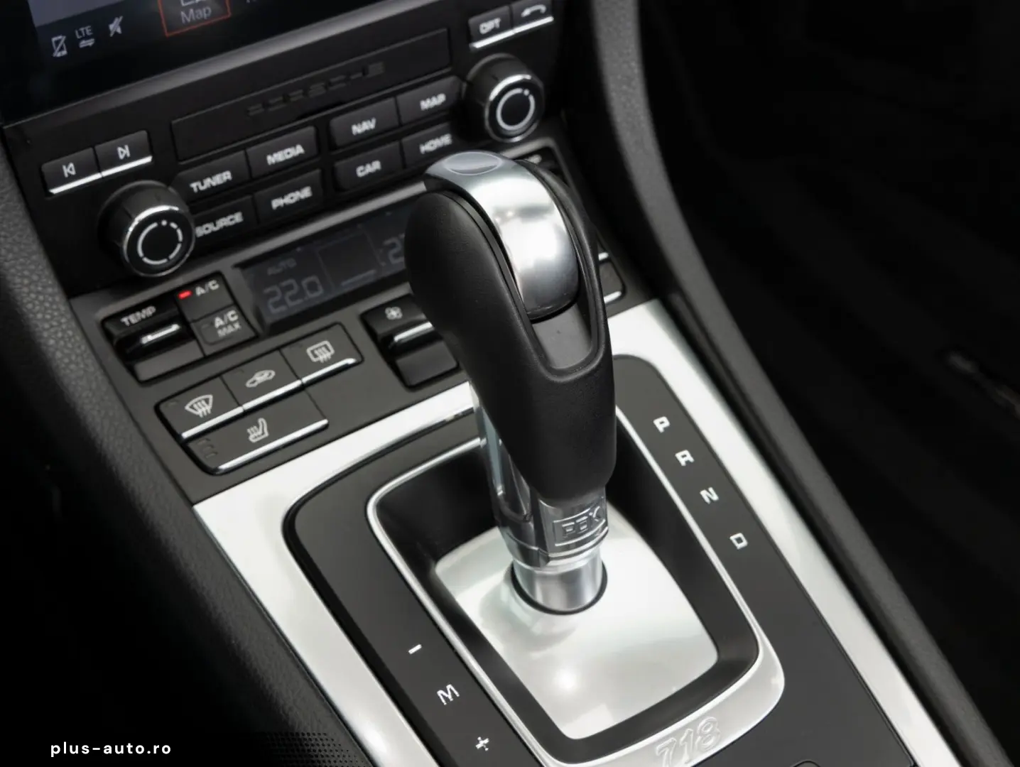 PORSCHE 718 Boxster - CarPlay - Navi - ACC - Lederpaket