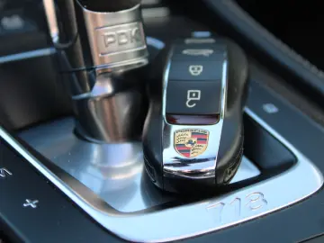 PORSCHE Boxster GTS 4.0  Abstandstempomat  Parkassistent