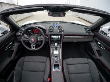 PORSCHE 718 Boxster GTS 4.0 APPROVED BOSE
