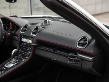 PORSCHE 718 Boxster GTS 4.0 APPROVED BOSE