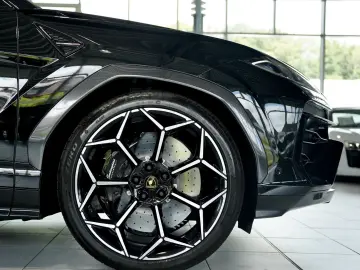 LAMBORGHINI Urus SE  1.H  23 Zoll  Pano  SOFORT  MwSt  B&O