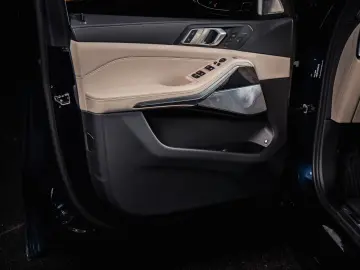 BMW X5 xDrive50e  B&W  M Pro  Pano  Comfort Plus