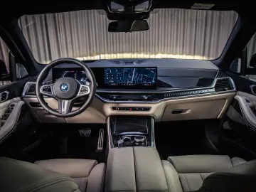 BMW X5 xDrive50e  B&W  M Pro  Pano  Comfort Plus