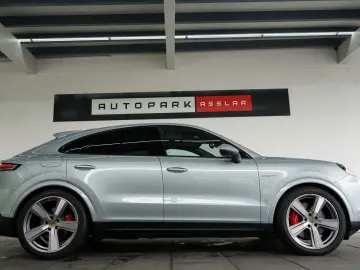 PORSCHE Cayenne Coupe S E-Hybrid HA-Lenkung InnoDriv 18W