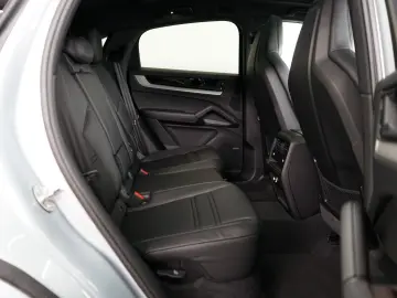 PORSCHE Cayenne Coupe S E-Hybrid HA-Lenkung InnoDriv 18W