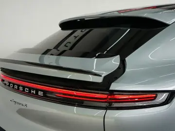 PORSCHE Cayenne Coupe S E-Hybrid HA-Lenkung InnoDriv 18W