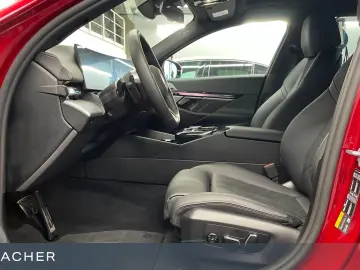 BMW 550e xDrive Tou M-Sport AHK LCPro ACCPro HUD 19