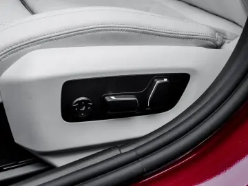 BMW 550e xDrive M SPORT B&W AHK HuD DA PROF 360  PAN