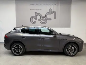 MASERATI Grecale 2.0 Mi-Hybr. AWD GT MATRIX HUD PANO LEDE