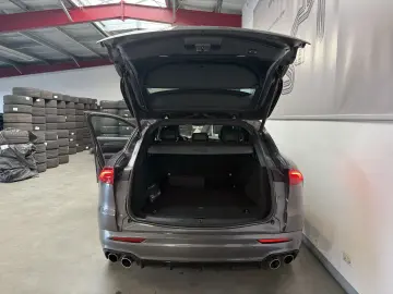 MASERATI Grecale 2.0 Mi-Hybr. AWD GT MATRIX HUD PANO LEDE