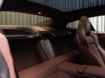 ASTON MARTIN Vanquish