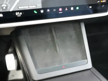 TESLA Model X PLAID 1020PS TRI-MOTOR AWD PREMIUM 6SITZ