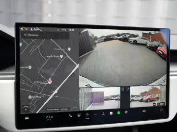 TESLA Model X PLAID 1020PS TRI-MOTOR AWD PREMIUM 6SITZ