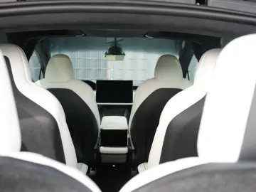 TESLA Model X PLAID 1020PS TRI-MOTOR AWD PREMIUM 6SITZ