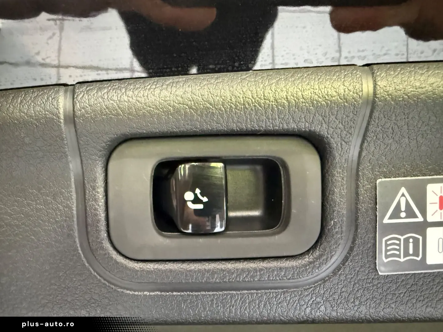 MERCEDES-BENZ C 200d Avantgarde LEDER KAMERA AHK CARPLAY LED