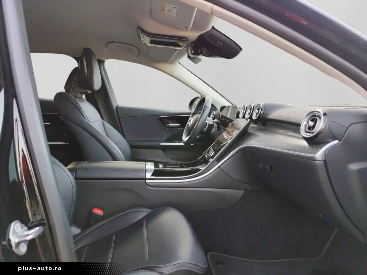 MERCEDES-BENZ C 200 AMG NIGHT DISTR MBUX SHZ LEDER KAM DAB