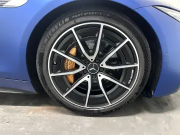 MERCEDES-BENZ SL 63 AMG 4MATIC