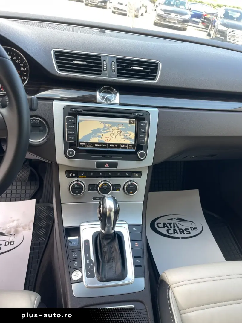 VOLKSWAGEN Passat CC 2012 — imagine 35