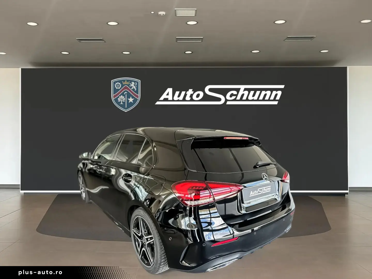 Mercedes-Benz A-220