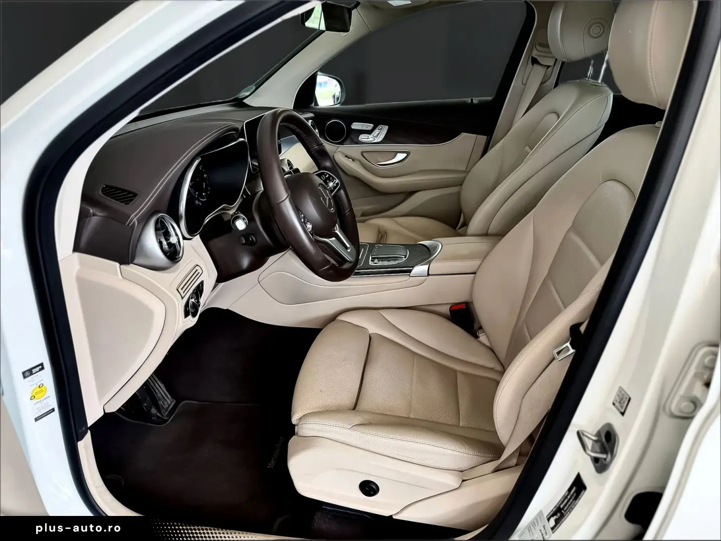 Mercedes-Benz GLC 300 de 4 Matic KEYLESS PANO