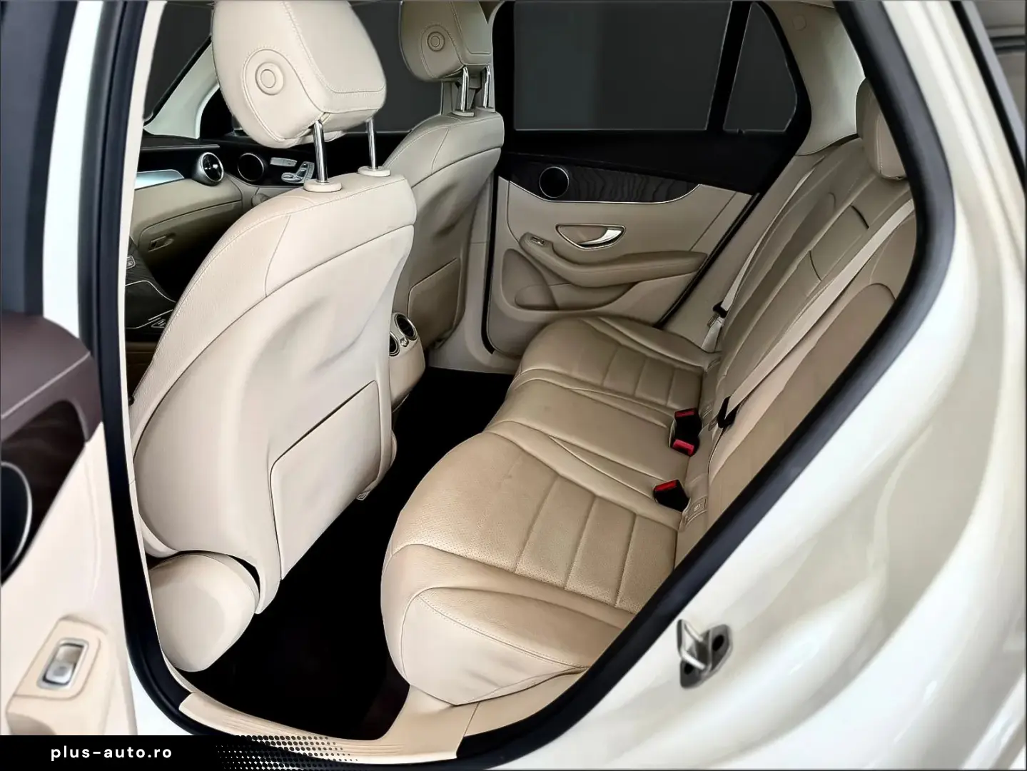Mercedes-Benz GLC 300 de 4 Matic KEYLESS PANO