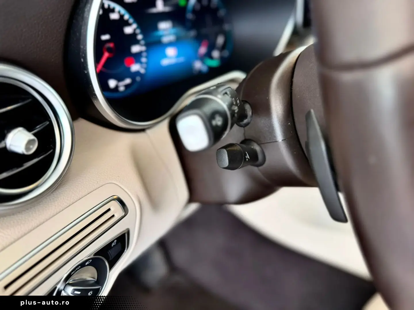 Mercedes-Benz GLC 300 de 4 Matic KEYLESS PANO