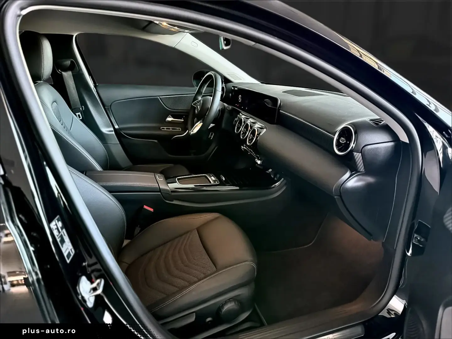 Mercedes-Benz A-200