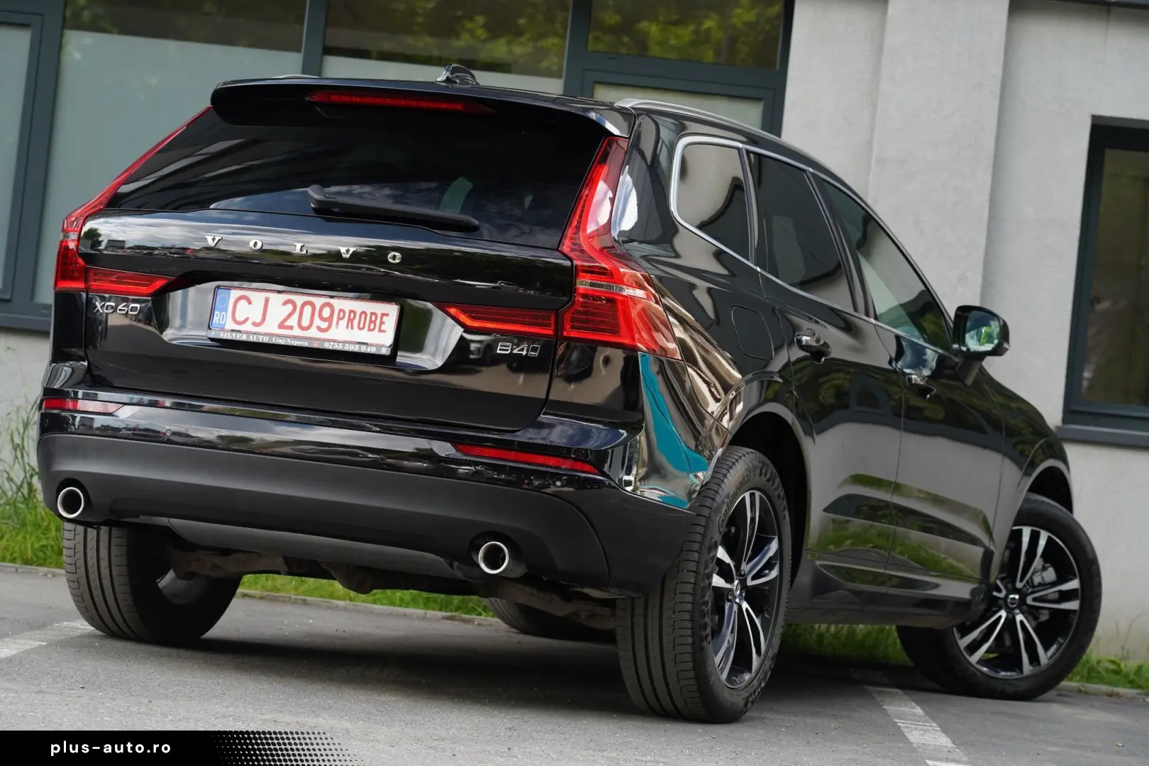 Volvo XC 60 B4 MHEV AT8 AWD Momentum Pro