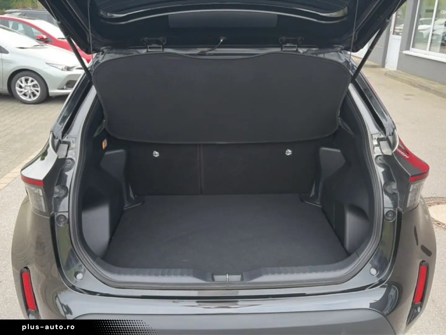 TOYOTA Yaris Cross Hybrid 1.5 VVT-i AWD-i Team Deutschl