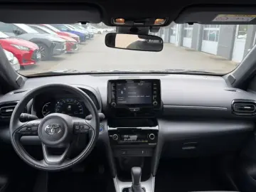 TOYOTA Yaris Cross Hybrid 1.5 VVT-i AWD-i Team Deutschl
