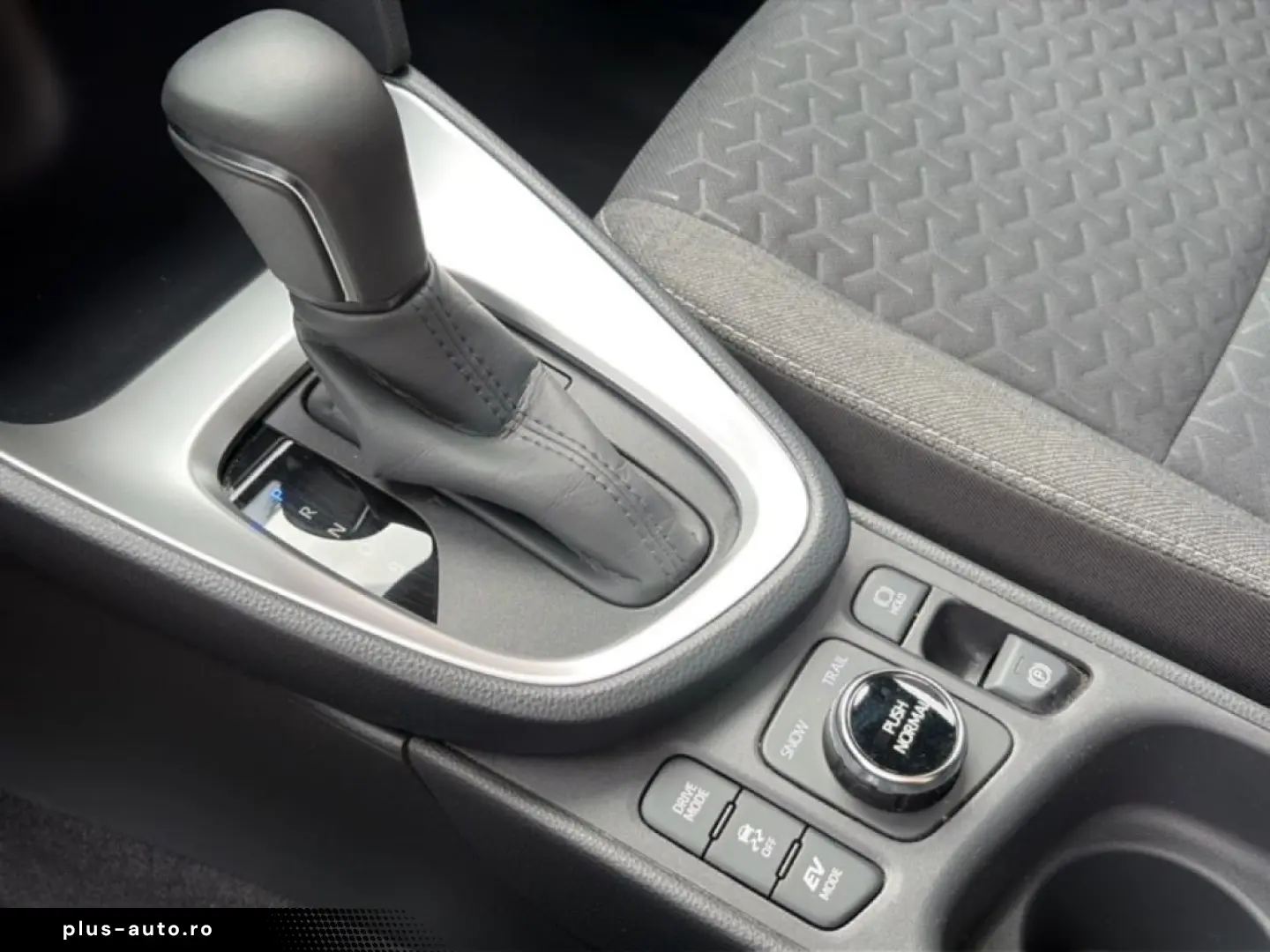 TOYOTA Yaris Cross Hybrid 1.5 VVT-i AWD-i Team Deutschl