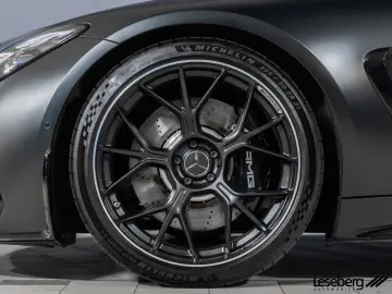 MERCEDES-BENZ AMG GT 63 4M