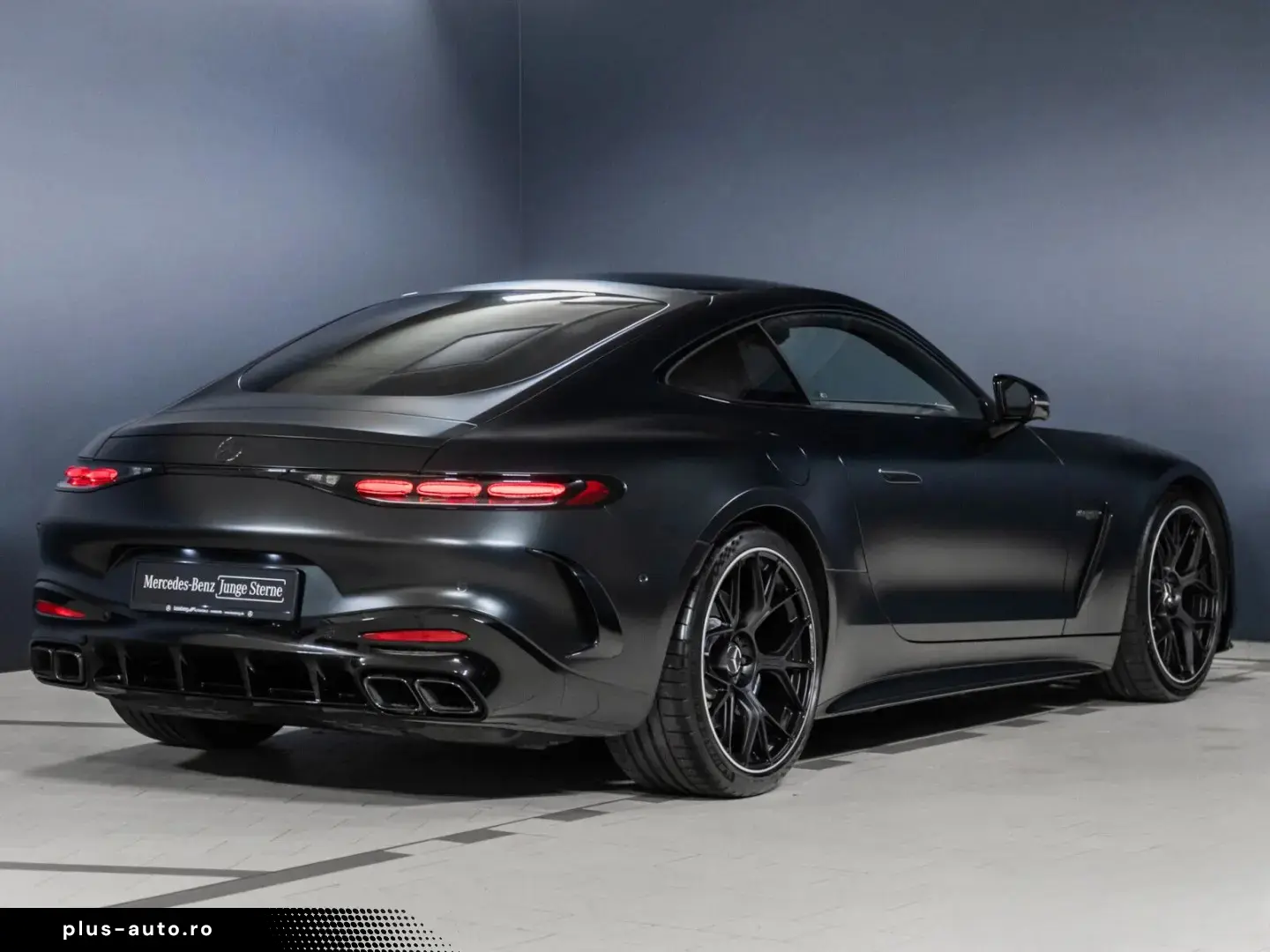 MERCEDES-BENZ AMG GT 63 4M